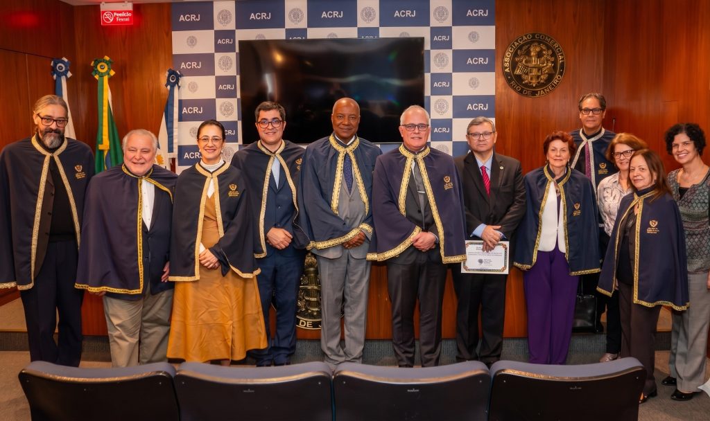 academia-nacional-de-economia-realiza-cerimonia-de-posse-da-presidencia-e-diretoria-da-gestao-20262030