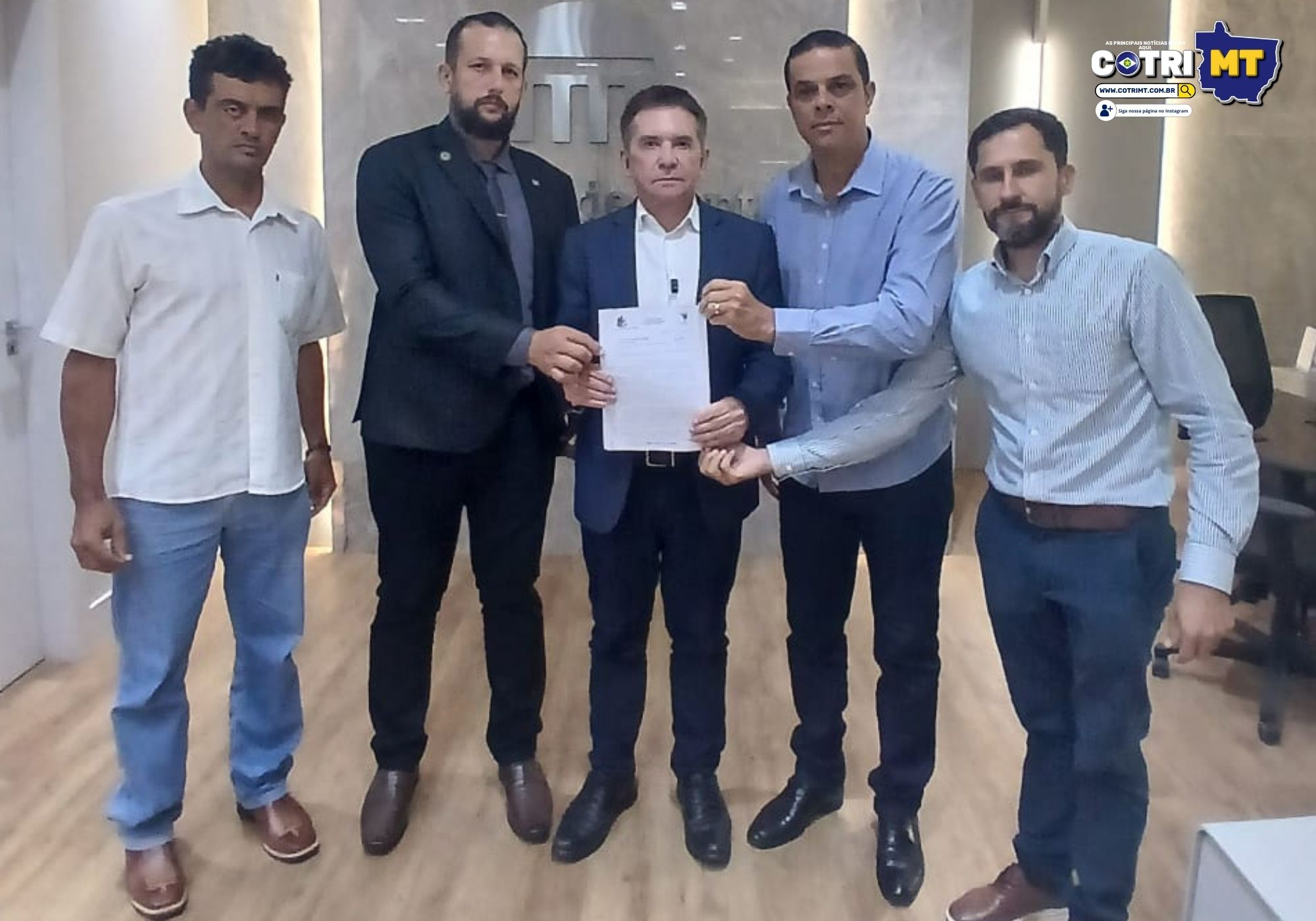Vice-prefeito Olessandro dos Santos participa de reunião no TCE-MT sobre situação crítica da MT-170